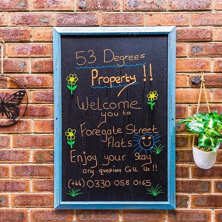 Stylish Chester City Centre Apartment By 53 Degrees Property, Ideal For Couples & Business Professionals - Sleeps 4 Екстер'єр фото