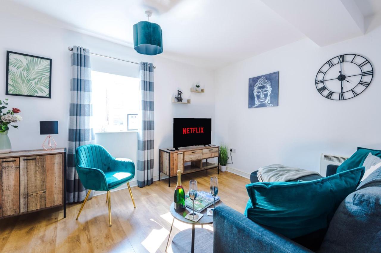 Stylish Chester City Centre Apartment By 53 Degrees Property, Ideal For Couples & Business Professionals - Sleeps 4 Екстер'єр фото