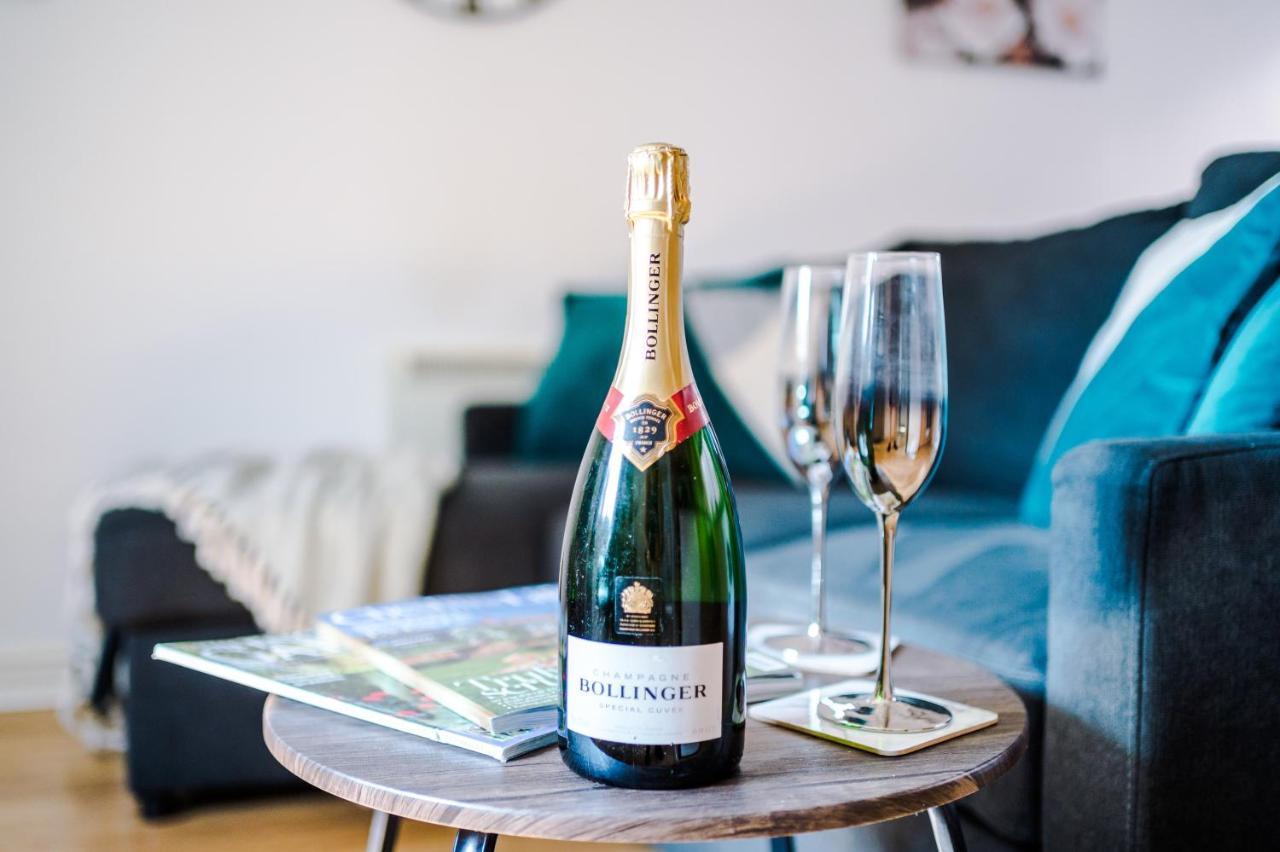 Stylish Chester City Centre Apartment By 53 Degrees Property, Ideal For Couples & Business Professionals - Sleeps 4 Екстер'єр фото