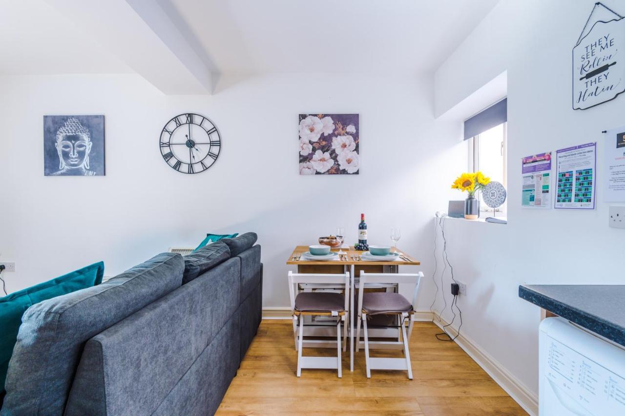 Stylish Chester City Centre Apartment By 53 Degrees Property, Ideal For Couples & Business Professionals - Sleeps 4 Екстер'єр фото